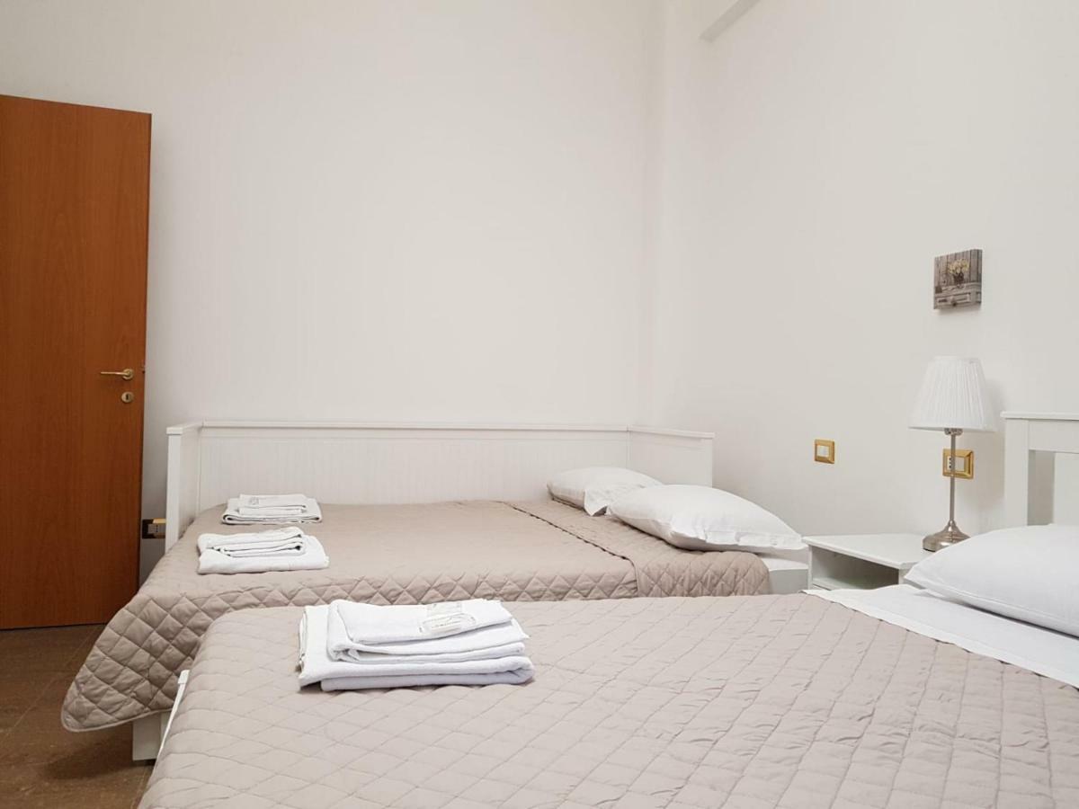Interno Dieci Rome Exterior photo