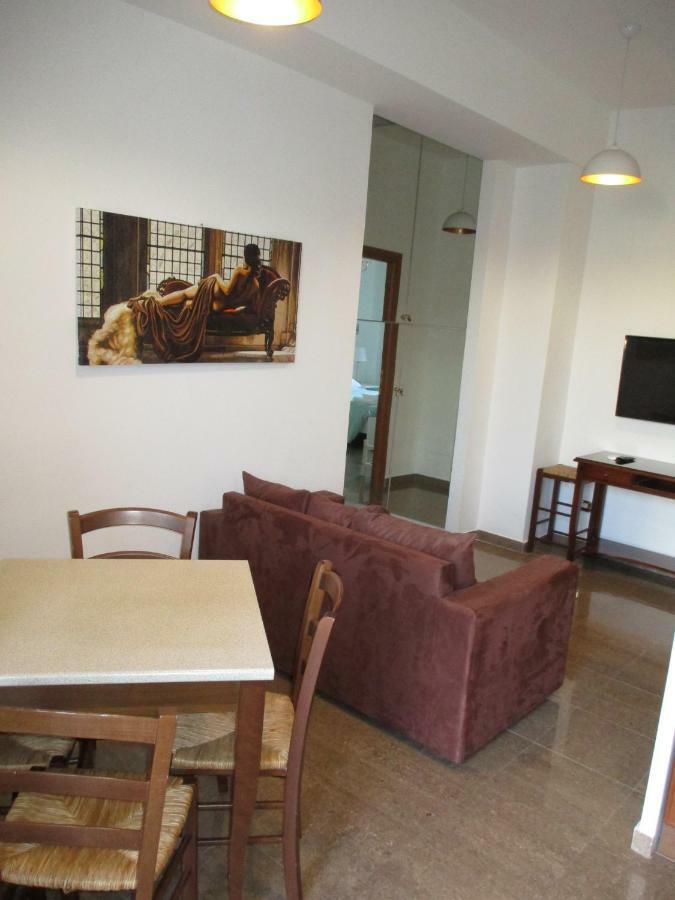 Interno Dieci Rome Exterior photo